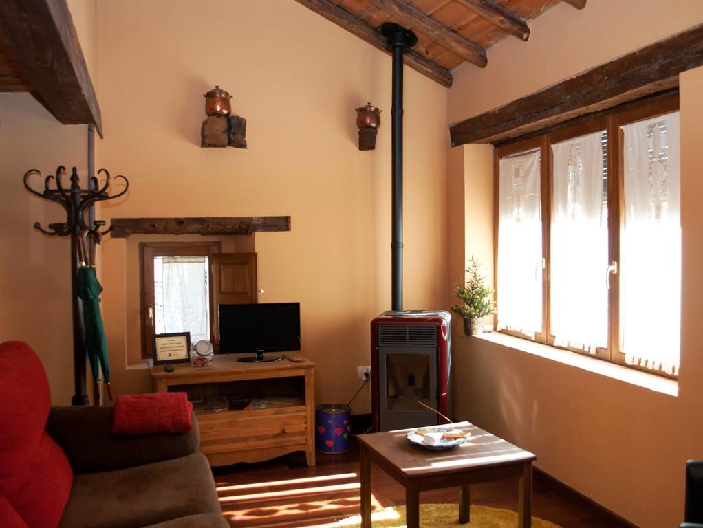 Apartamentos Top Medieval Siguenza Ruang foto